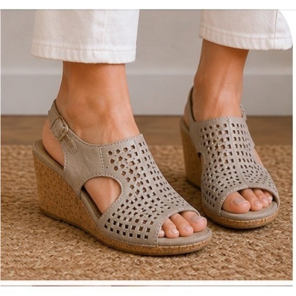 Rockport Cobb Hill Taupe Perforated Leather Cork Wedge Slingback Sandals Womens